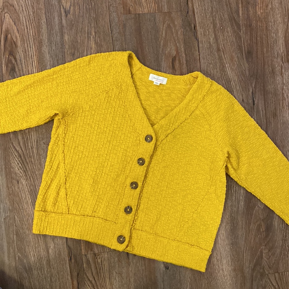 Vince Camuto Textured Semi-crop Top Button Cardigan Sweater Jacket Mustard Gold - Picture 3 of 7